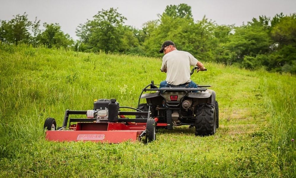 How To Care for Your Commercial Mowing Equipment
